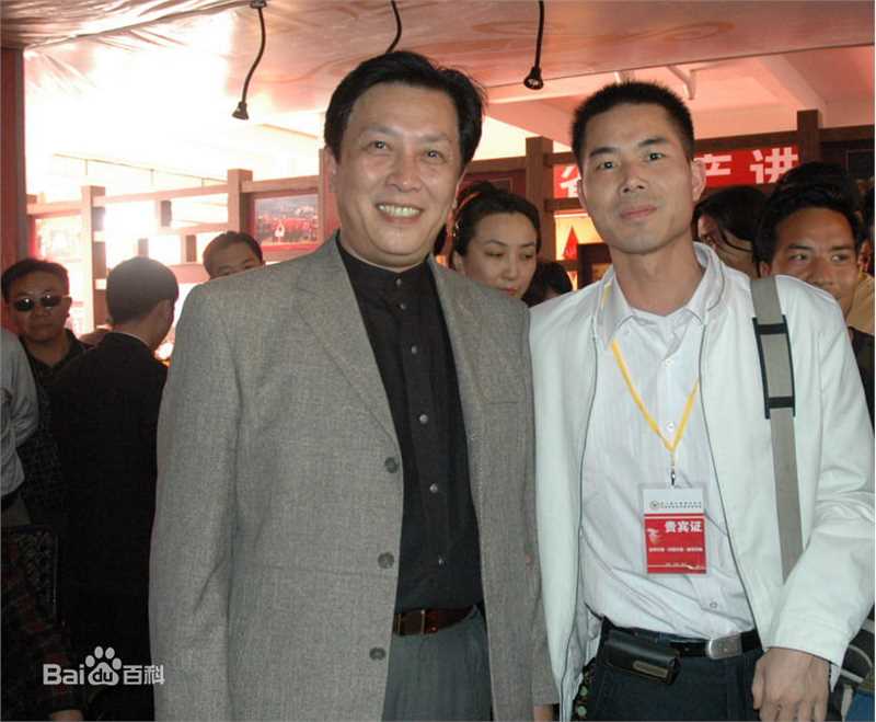 唐国强生活照素颜照壁纸