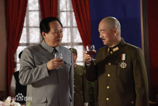 精选唐国强在电视剧《三国演义》中饰演诸葛亮中的图册