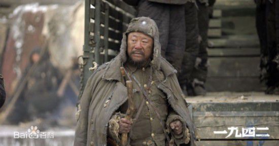 最新张国立(Zhang Guoli)在出演电影《温故1942》中的壁纸