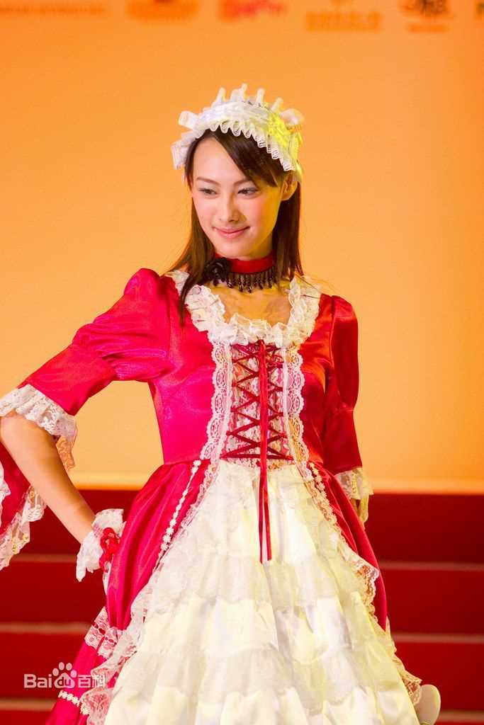 梁洛施(Nolasco Da Silva Luisa Isabella)2007.7.31  现身漫画节壁纸壁纸