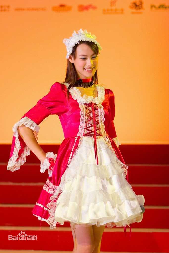 梁洛施(Nolasco Da Silva Luisa Isabella)2007.7.31  现身漫画节壁纸壁纸