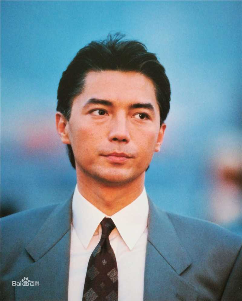 尊龙(John Lone)最新壁纸
