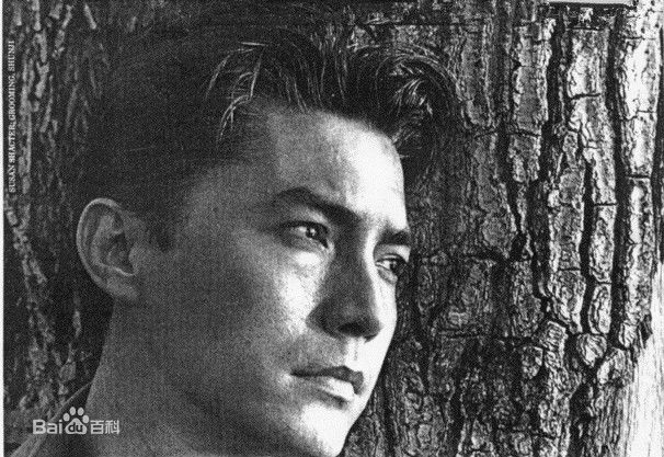 尊龙(John Lone)最新壁纸
