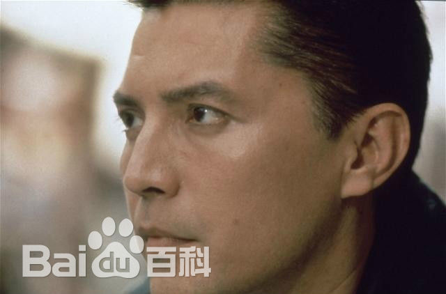 尊龙(John Lone)最新壁纸