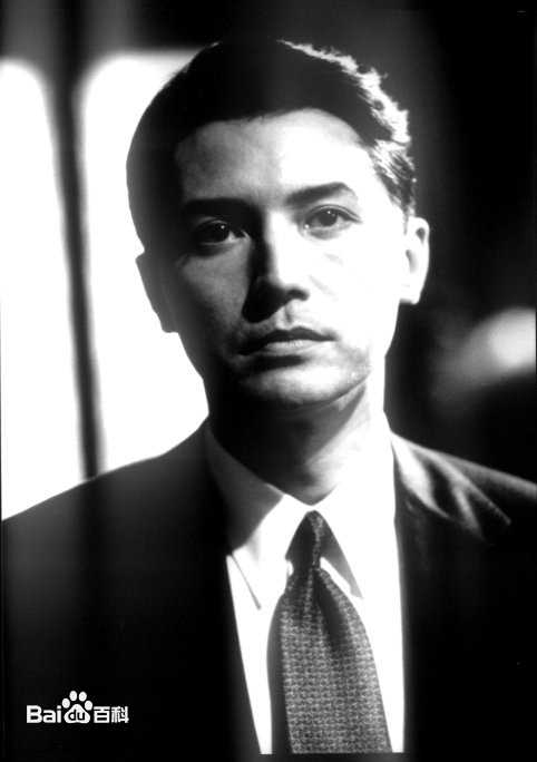 尊龙(John Lone)电影《蝴蝶君》最优质剧照