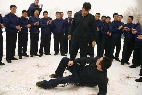 最全于荣光(Ringo YU)在2008年《硬汉》饰演政委中的相册