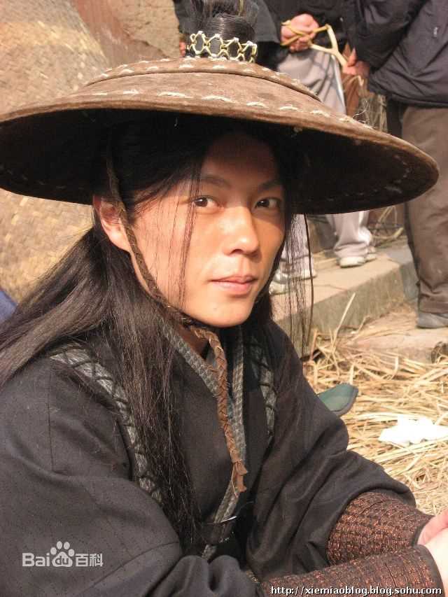 谢苗2008《少林寺传奇2之十三棍僧》最新剧照