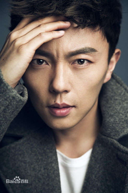 最新谢苗性感图片