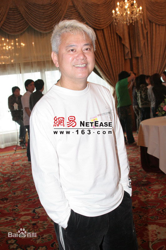 陈百祥(Chan, Natalis)全家福前后照片