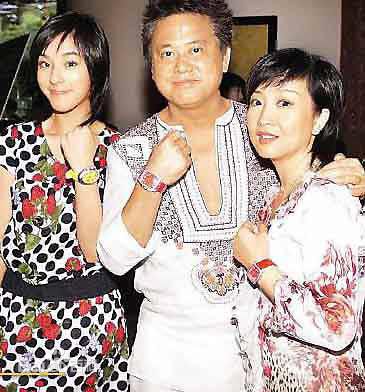 陈百祥(Chan, Natalis)全家福前后照片