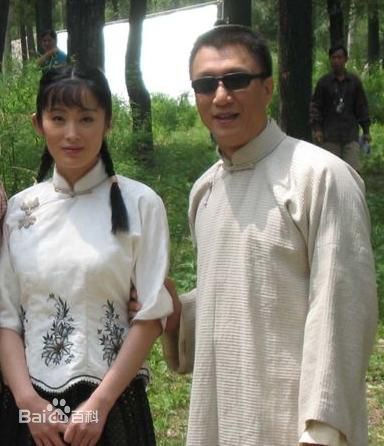 高清张敏(Sharla Cheung)在2004年《范府大院》饰演范念人中的图集