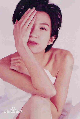 郭蔼明(Amy Kwok)前后照片