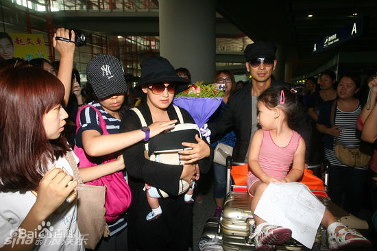 最优质黎姿(Gigi Lai)赵文卓精彩图册