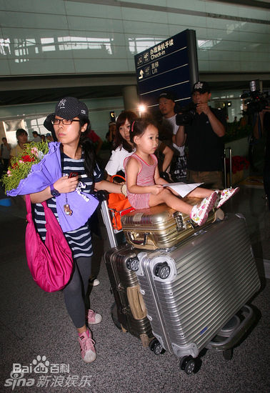 最优质黎姿(Gigi Lai)赵文卓精彩图册