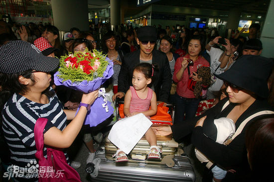 最优质黎姿(Gigi Lai)赵文卓精彩图册