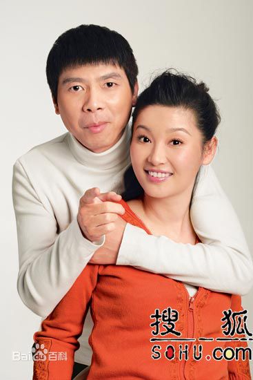 冯小刚(Xiaogang Feng)徐帆合影前后照片