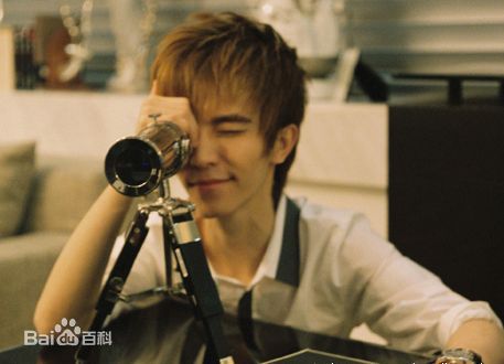 郭敬明(Jing M.Guo)：圣诞节系列图片图集