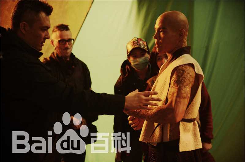 最新许安(Koan Hui)在《封神传奇》现场工作照中的壁纸