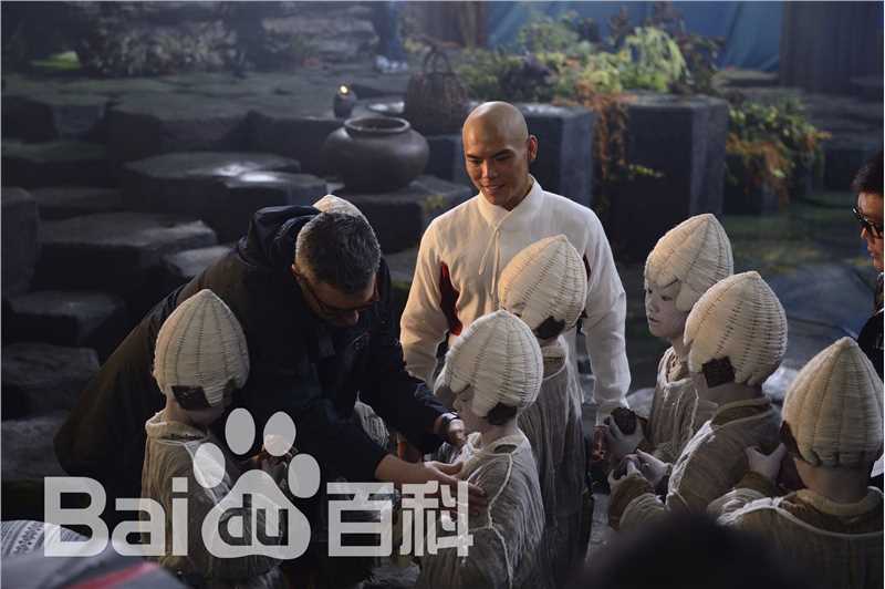 最新许安(Koan Hui)在《封神传奇》现场工作照中的壁纸