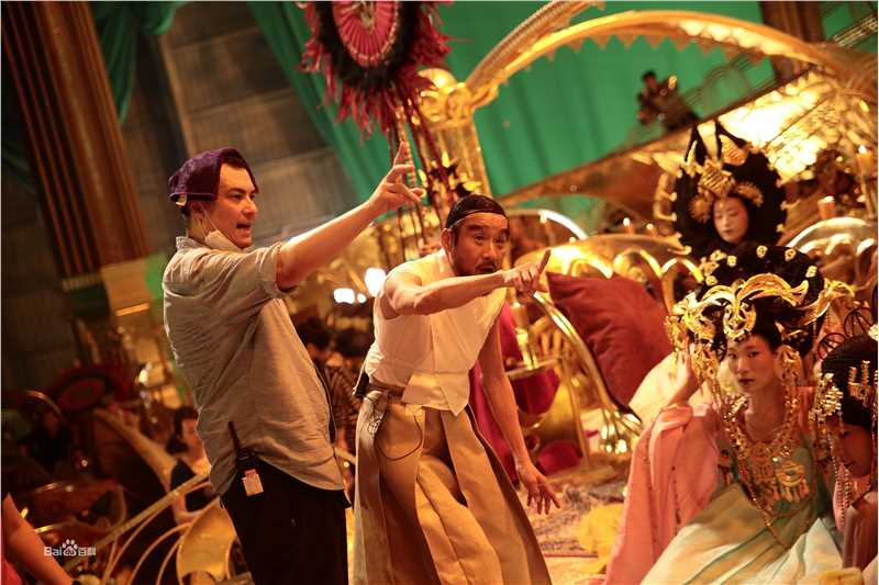 最新许安(Koan Hui)在《封神传奇》现场工作照中的壁纸