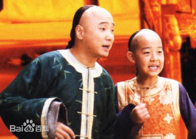 徐峥(Xú Zhēng)李卫当官生活照