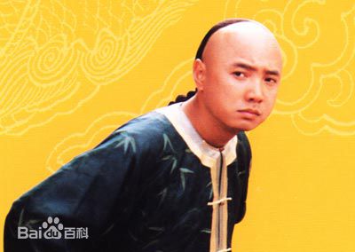 徐峥(Xú Zhēng)李卫当官生活照