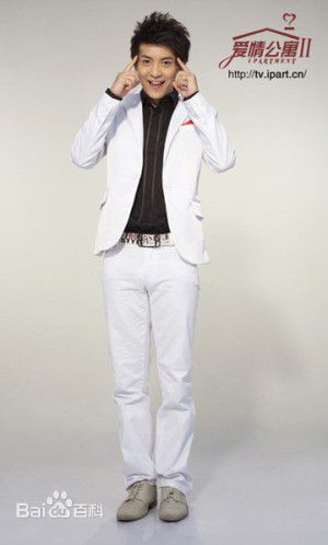 高清李佳航(Jean Lee)在《爱情公寓》 饰 张伟中的图集