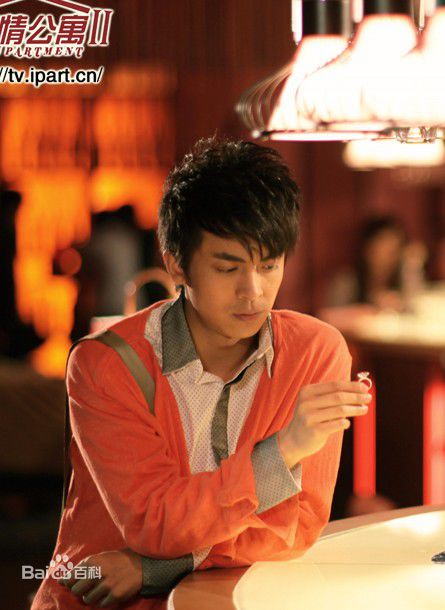 高清李佳航(Jean Lee)在《爱情公寓》 饰 张伟中的图集