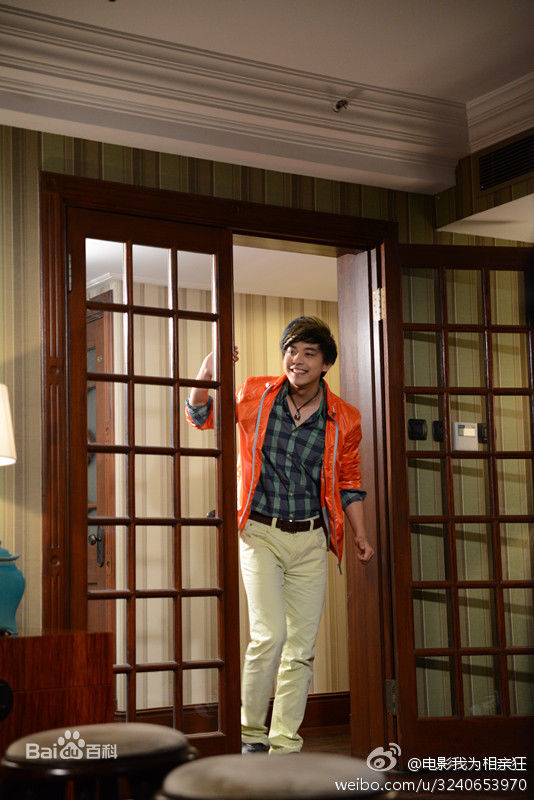 最新李佳航(Jean Lee)在电影《我为相亲狂》 饰 赵帅中的图集