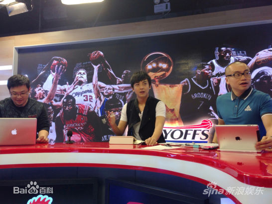 李佳航(Jean Lee)解说篮球比赛壁纸壁纸