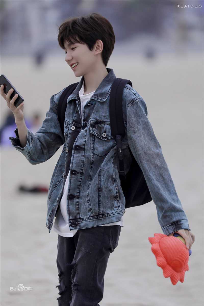 王源(Roy)代言图片图册