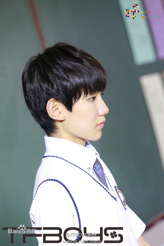 王源(Roy)代言图片图册