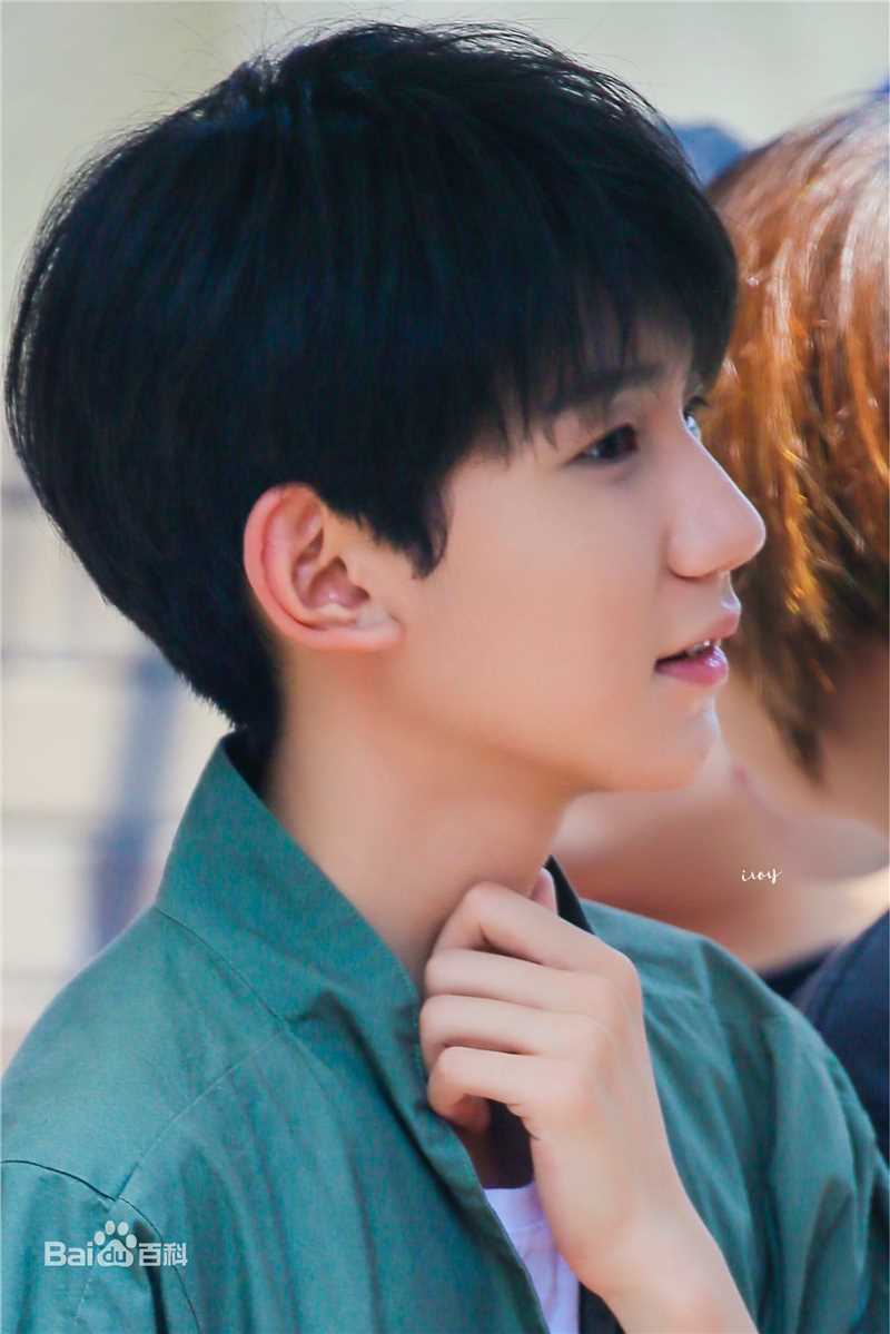 王源(Roy)代言图片图册