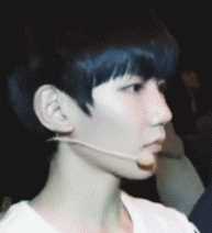 王源(Roy)完美精致侧颜前后照片