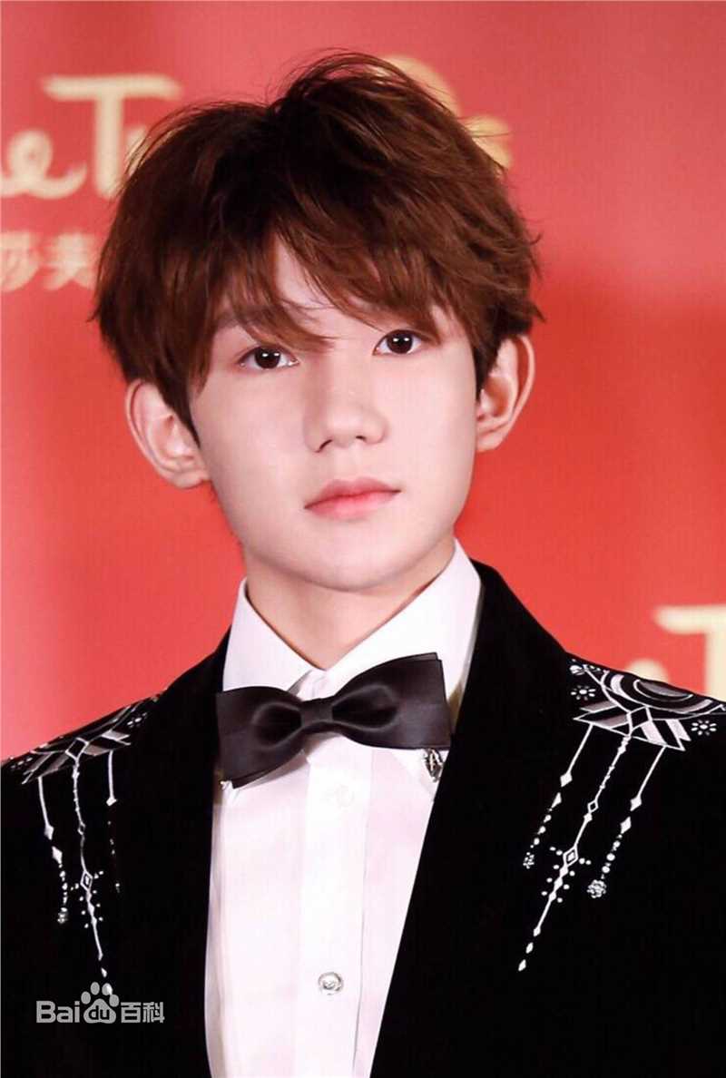 王源(Roy)活动素颜照相册