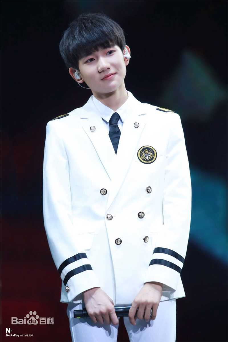 王源(Roy)演唱会生活照相册