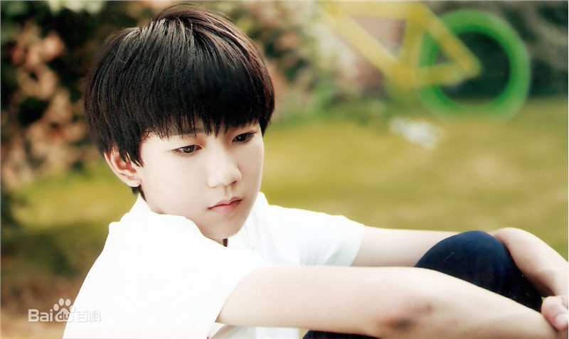 王源(Roy)MV性感图片图集