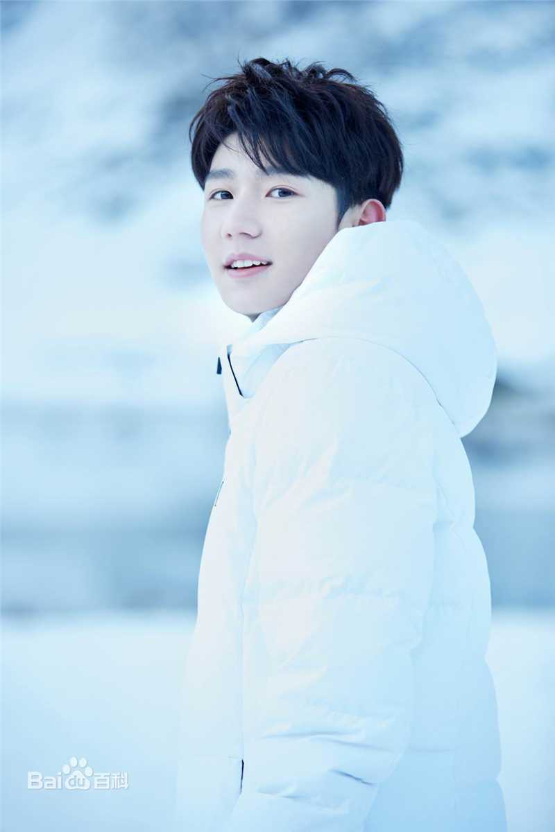 王源(Roy)MV性感图片图集