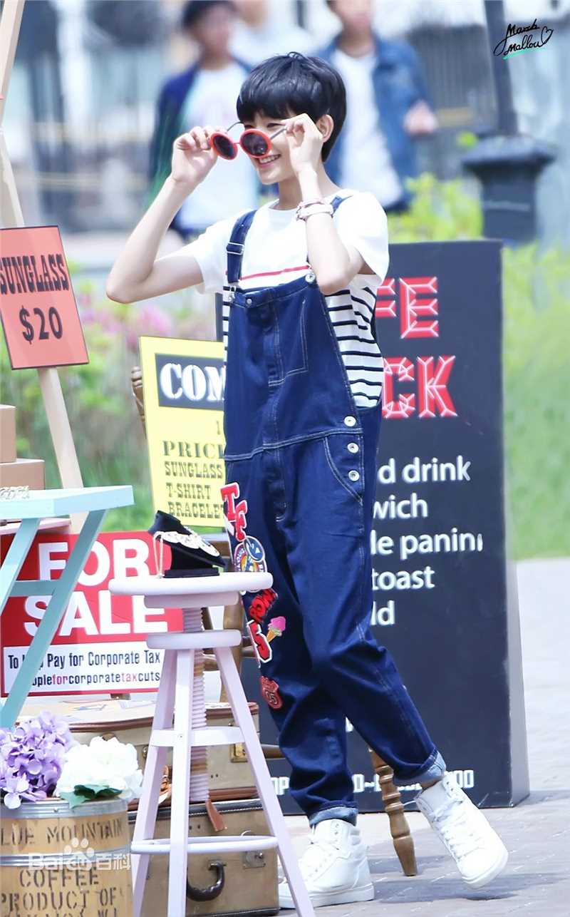 王源(Roy)MV性感图片图集