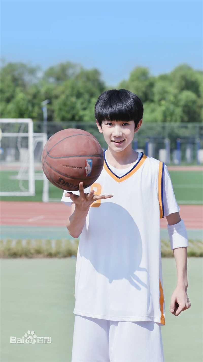 王源(Roy)MV性感图片图集