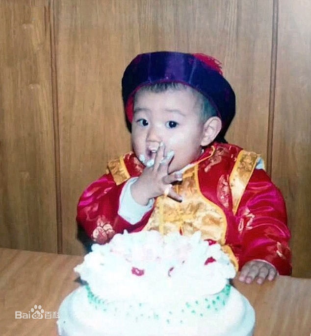 王源(Roy)小时候素颜照相册