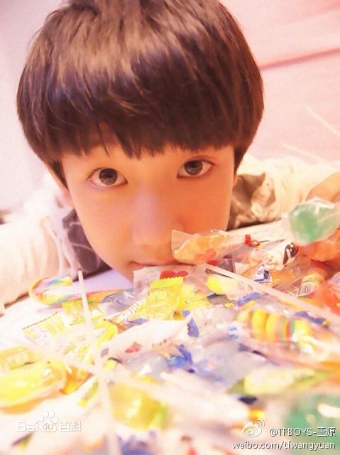 王源(Roy)小时候素颜照相册