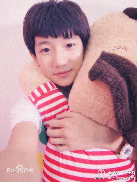 王源(Roy)小时候素颜照相册