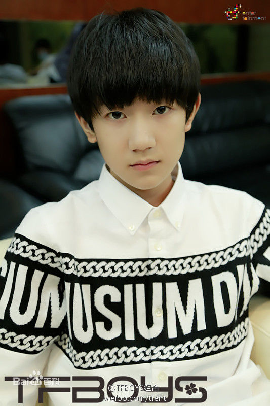 最优质王源(Roy)生活照