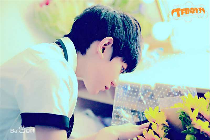 最优质王源(Roy)生活照