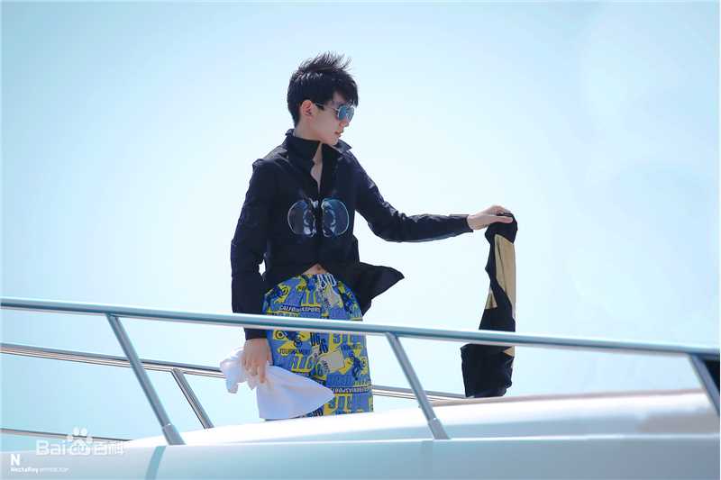 最优质王源(Roy)生活照