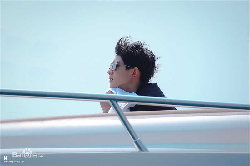 最优质王源(Roy)生活照