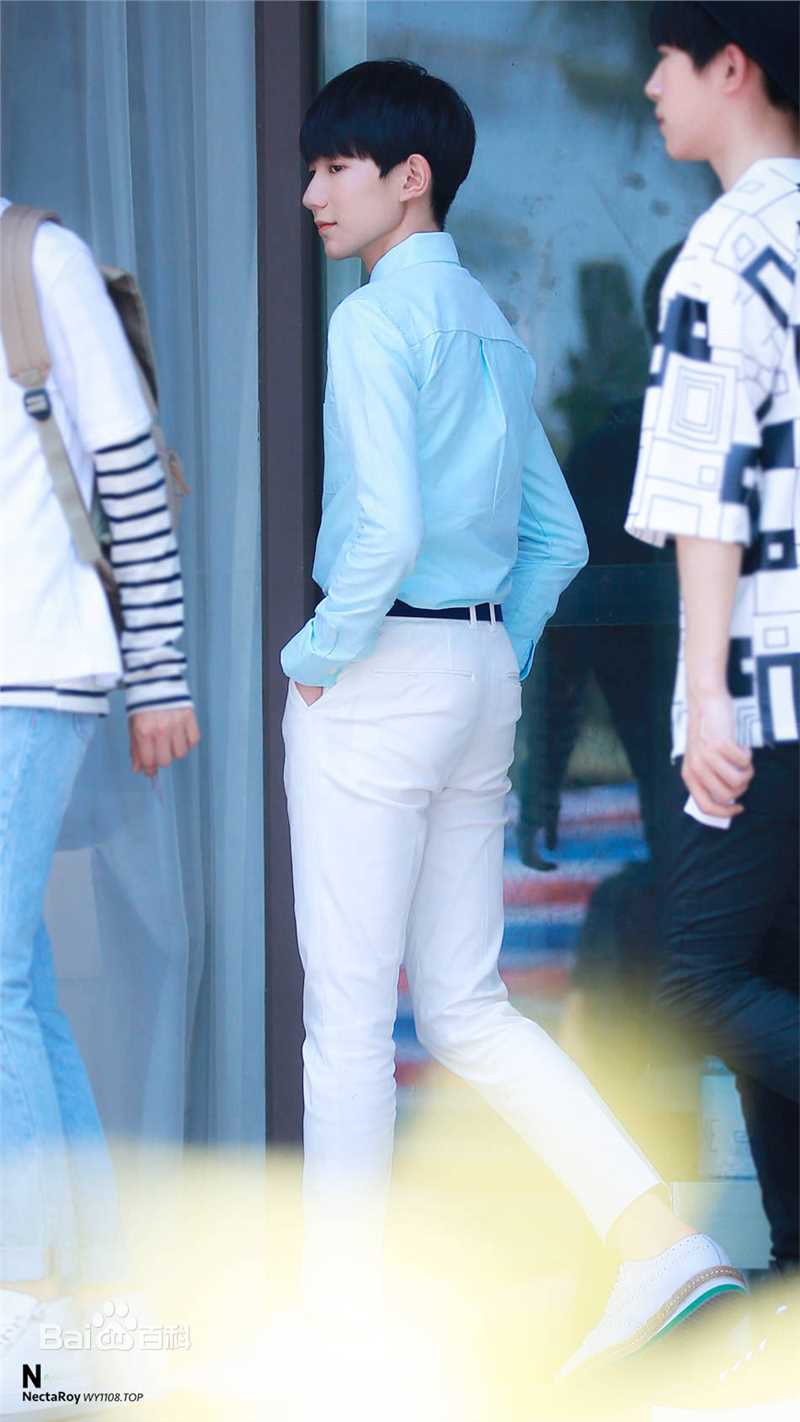 王源(Roy)代言OPPO R9素颜照相册