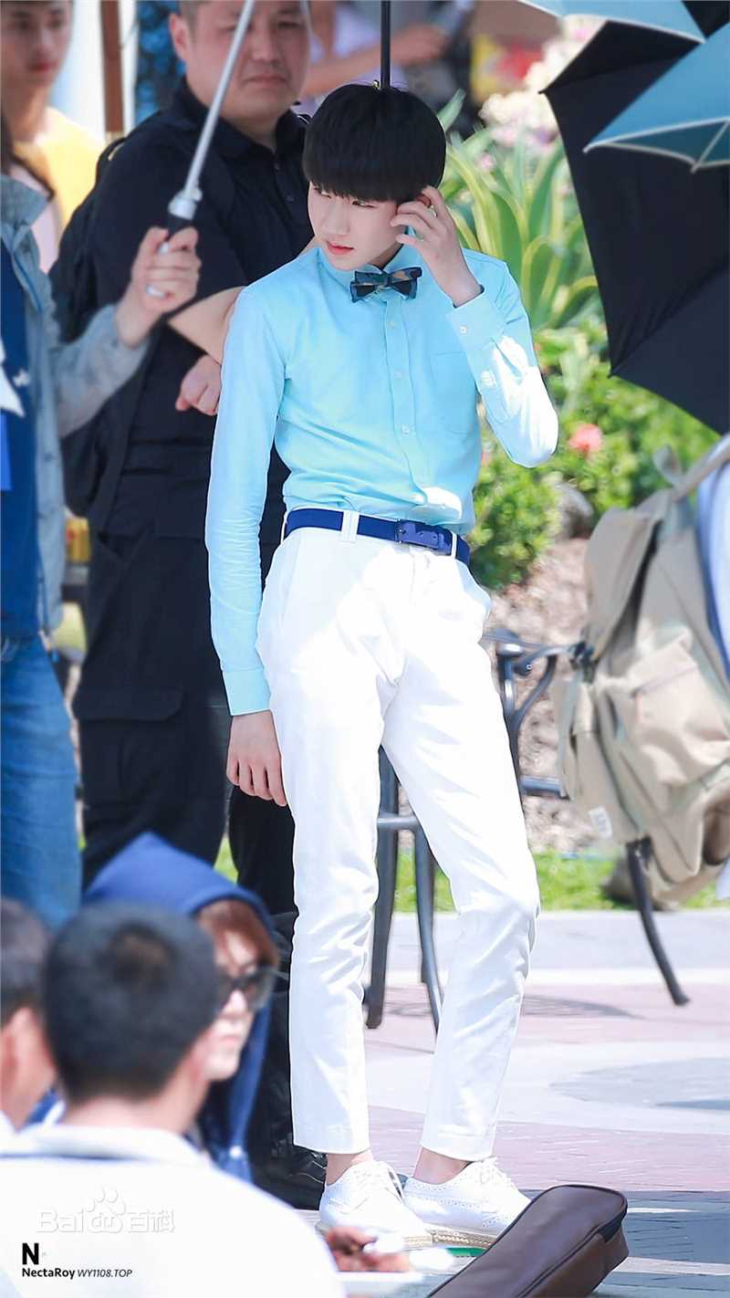 王源(Roy)代言OPPO R9素颜照相册