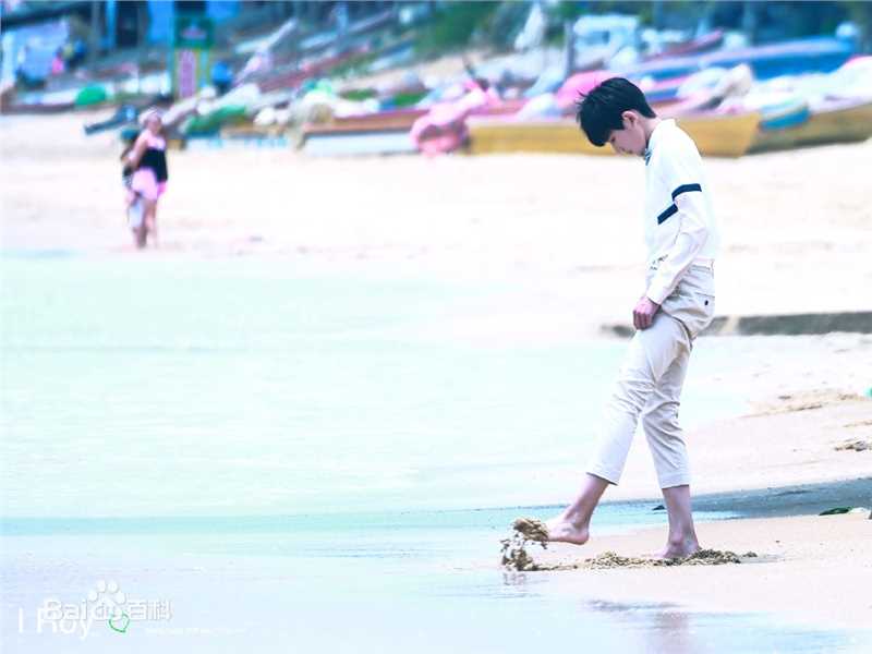 王源(Roy)代言OPPO R9素颜照相册